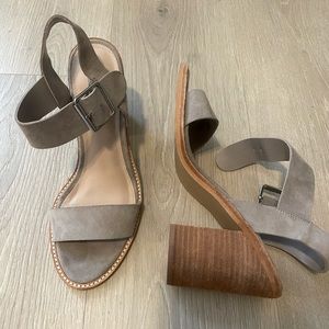 Steve Madden Castro sandal